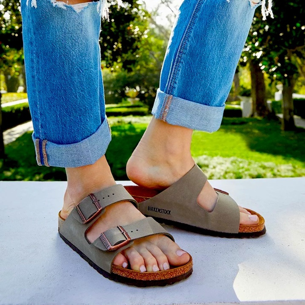 Women's Arizona Footbed Sandal Size 39 Mocha